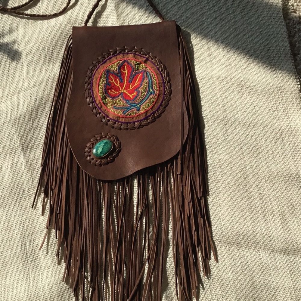 Hand made leather purse made in PERU